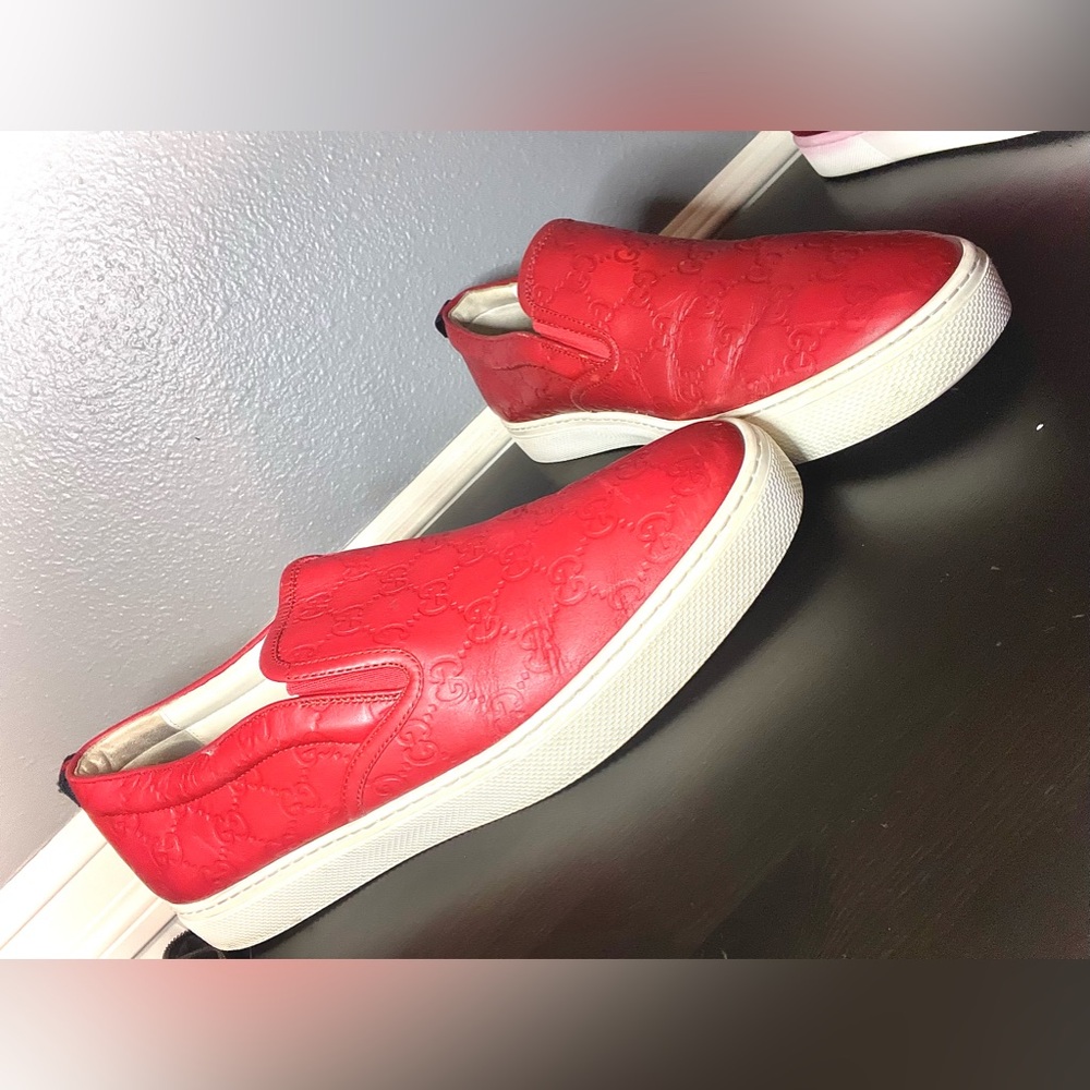 Gucci Dublin GG Signature Embossed Slip-On Red Leather size 10
